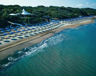Park Hotel I Lecci - San Vincenzo - Beach