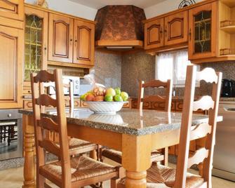 Casa da Piedade, a Home in Madeira - Ponta do Sol - Comedor