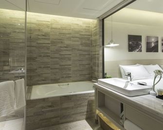 Riverview Suites Taipei - Taipéi - Baño