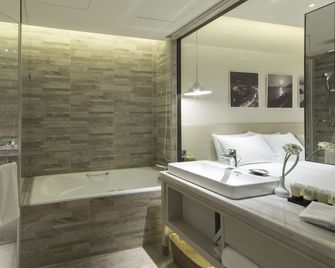 Riverview Suites Taipei - Taipei - Bad