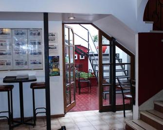 Hostel Lagares - Mendoza - Escaleras