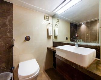 Hotel Supreme - Mumbai - Bathroom