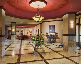 Embassy Suites by Hilton Charlotte-Concord-Golf Resort & Spa - Concord - Lobby