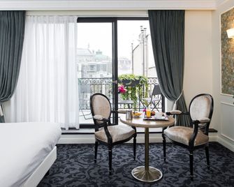 Hôtel Saint-Pétersbourg Opéra & Spa - Pariisi
