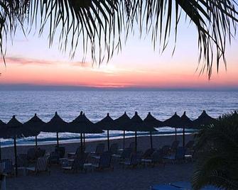 Mirto Beach Hotel & Restaurant - Vrachos - Beach
