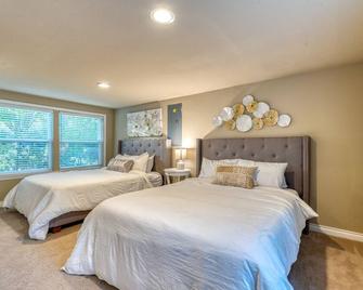 Private Farmhouse Estate w/ Barn Wedding, Event - Woodinville - Bedroom