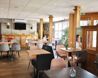 Brit Hotel Essentiel Reims Taissy - Taissy - Restaurant