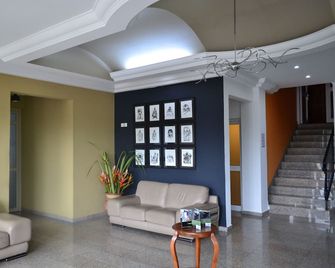 Futuris Hotel - Duala - Lobby