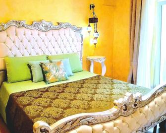 Deluxe Room (Borgo Salentino) - San Vito dei Normanni - Schlafzimmer