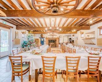 Auberge de villechaume - La Ferté-Saint-Aubin - Comedor