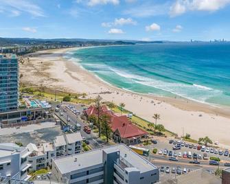 Kirra Gardens Unit 30 - Coolangatta - Beach