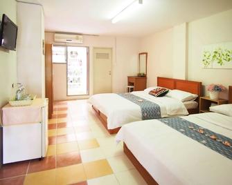 Thanapa Mansion - Hostel - Bangkok - Bedroom