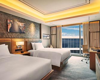 Hilton Manila - Pasay - Schlafzimmer