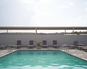 Bunkhouse 1 at High Frontier - Fort Davis - Pool