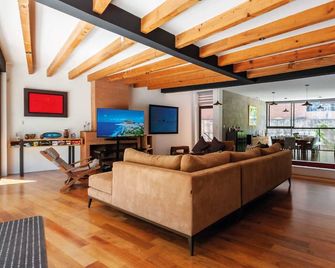 Casa Grande - Spectacular House in Avándaro - Valle de Bravo - Living room