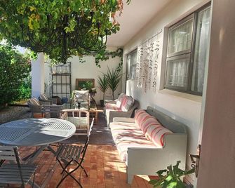 The Lily House - Hermanus - Innenhof