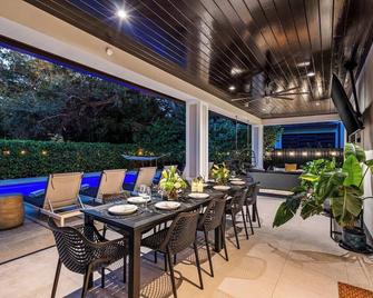 Heated Saltwater Pool, Arcades, Golf - 5min to Las Olas Boulevard - Fort Lauderdale - Pati