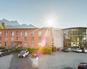 Swiss Heidi Hotel - Maienfeld - Building