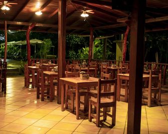 Hotel La Isla Inn - Puerto Viejo de Talamanca - Restaurante