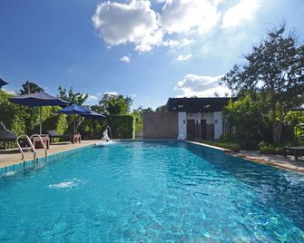Thai Thai Sukhothai Resort - Sukhothai - Pool