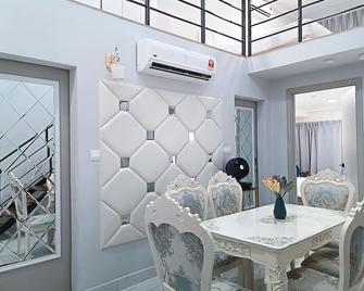 Arte Cheras Suite, Kuala Lumpur #mrt Taman Midah - Cheras - Dining room