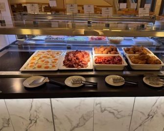 Ilissos - Athènes - Buffet