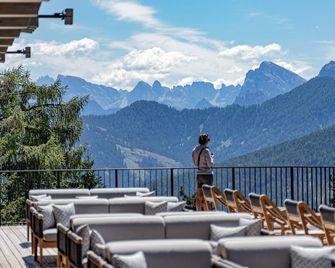 Hotel Olangerhof - Valdaora - Balcony