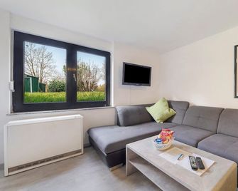 Neue Und Zentral Gelegene Wohnung in Stu - Stuttgart - Sala de estar