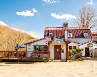 Clear River Inn and Tavern - Pittsfield - Edificio