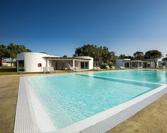 Resort Baia del Sole - Murta Maria - Piscine