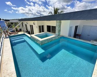 Casa Lambí - Cabrera - Piscina