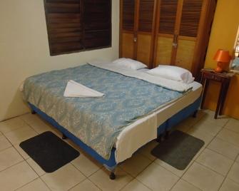 Cardenas Hostal - Matagalpa - Habitación