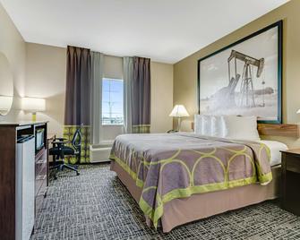 SureStay Plus Hotel by Best Western Owasso Tulsa North - Owasso - Bedroom