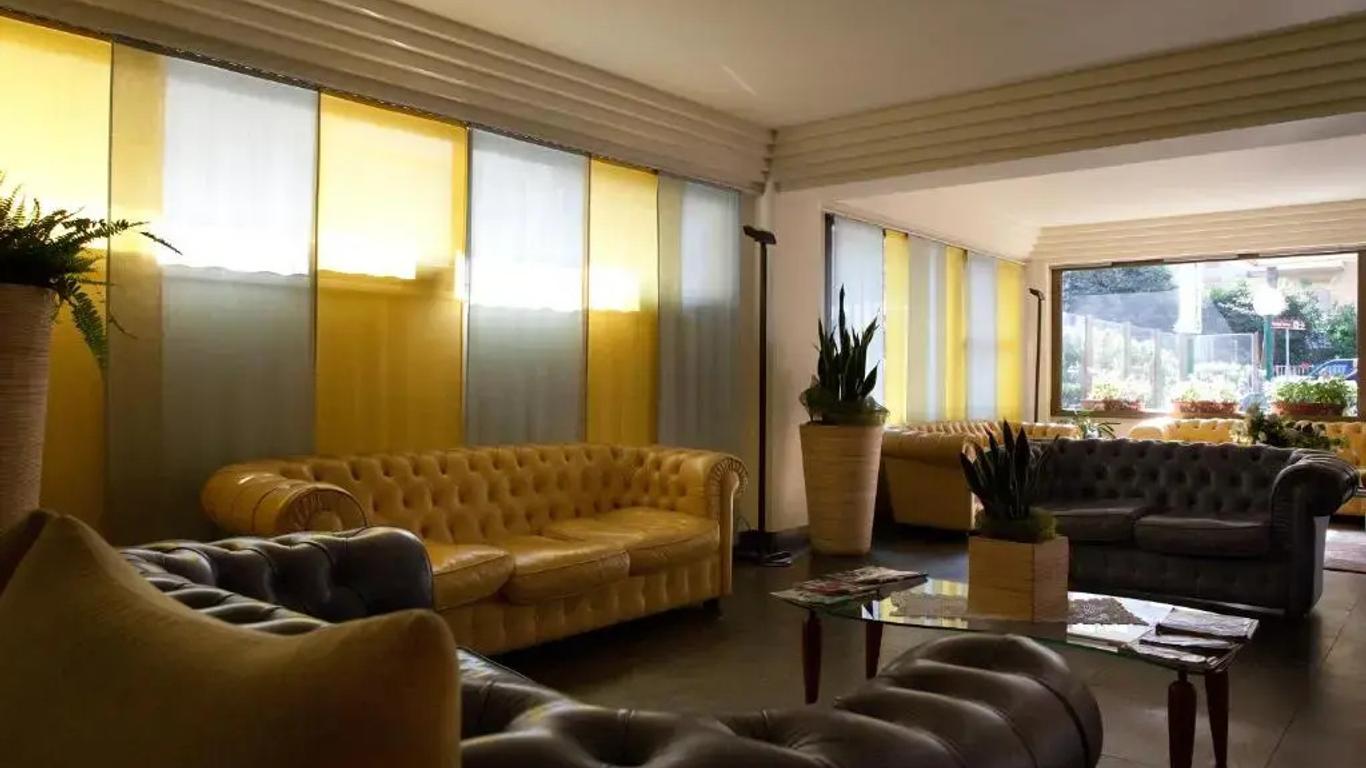 Hotel City