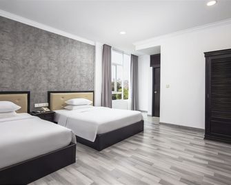 King Grand Boutique Hotel - Nom Pen - Habitación