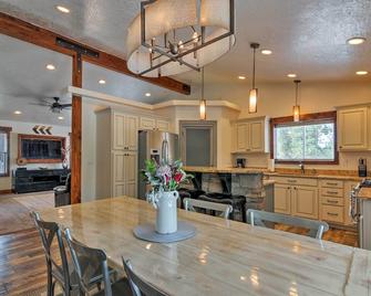 Luxe Home about 2 Mi to Bryce Canyon National Park! - Bryce - Comedor