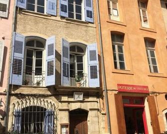 Le 'M' Maison d hôtes - Riez - Edificio