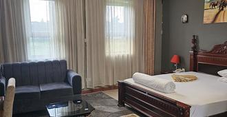 Lush Garden Hotel - Arusha - Bedroom