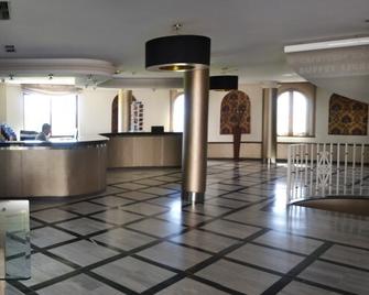 Hotel Reyes Ziries - Albolote