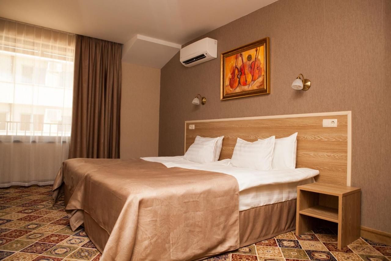 Hotel Motto