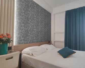 Hotel Maiuri Pompei - פומפיי - חדר שינה