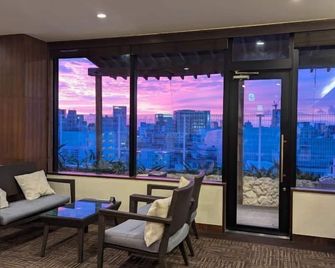 Hotel Naha City -Kokusai Street- - Naha - Living room