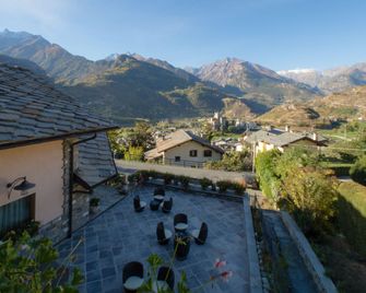 Hotel Lo Fleye - Saint-Pierre - Venkovní prostory