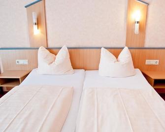 Landhotel Rauber - Oberthal - Bedroom