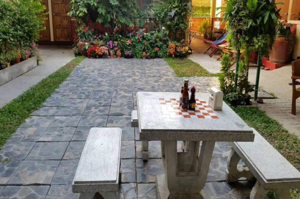 سلريوان جيست هاوس