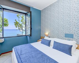 Hotel Aurora - Desenzano del Garda - Makuuhuone