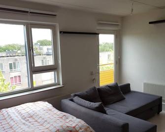 Basic Studio Apartment Near Amsterdam Arena - امستردام - غرفة معيشة