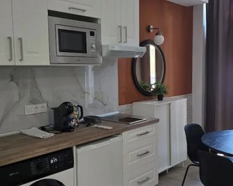 Apartamentos Vicent Clavel - Valencia - Cocina