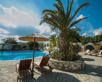 Hotel Asteras Paradise - Naousa - Piscina