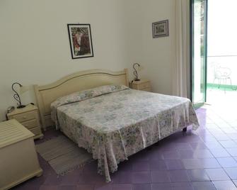 La Tavolozza Residence - Positano - Bedroom